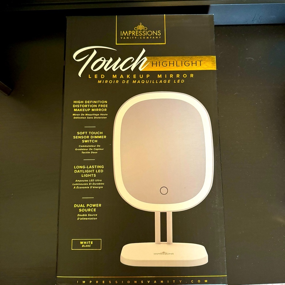 Touch LED Makeup Mirror with dual power source